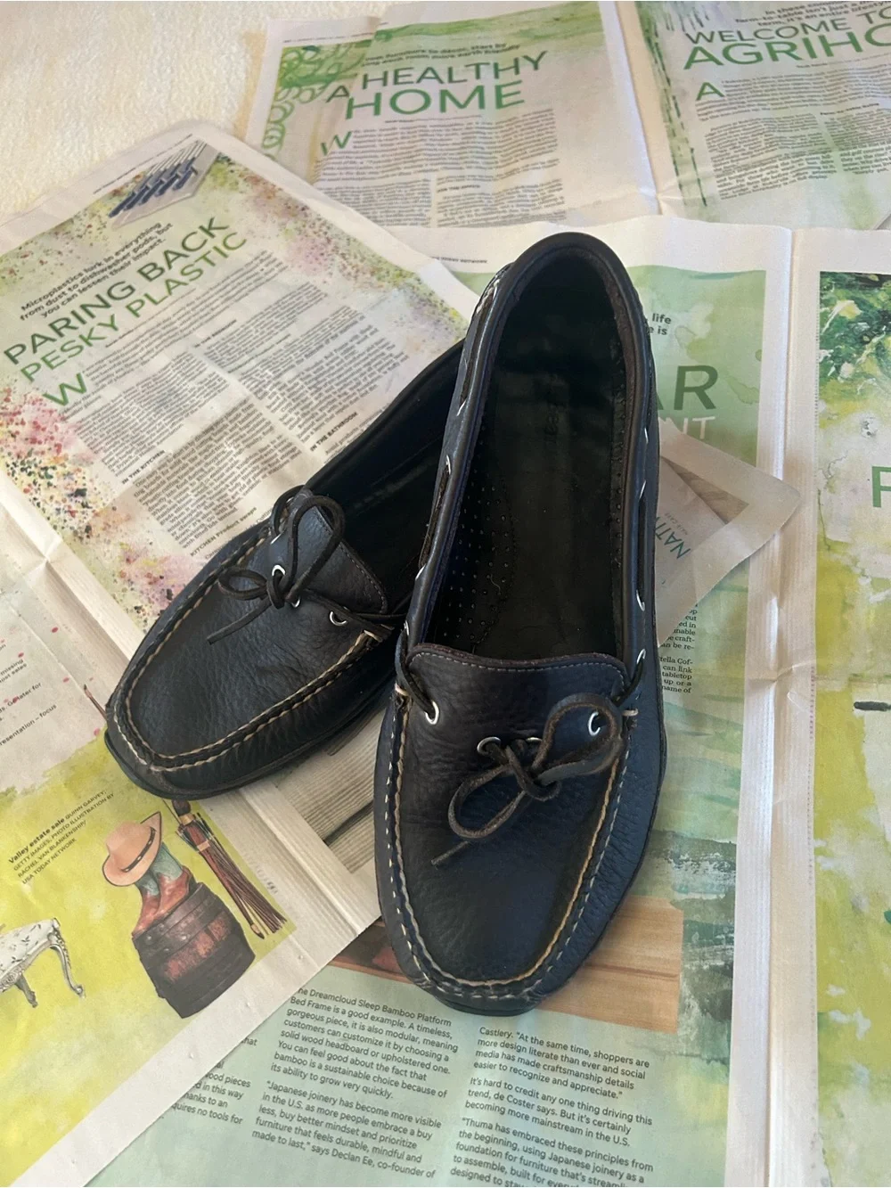 L.L. Bean Boat Shoes Mens Sz 9.5 EE Dark Brown Leather Driving Moccasins Slip-On